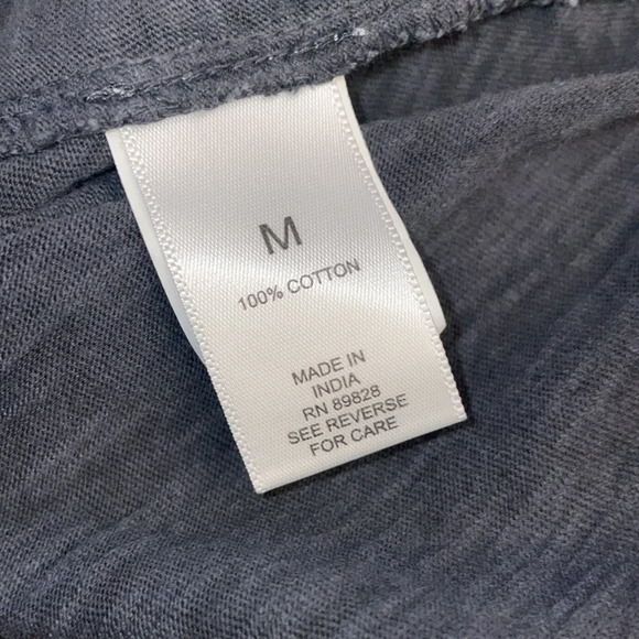 LOGO by Lori Goldstein Size Medium Distressed Cotton Slub 3/4 Sleeve Top Black - Picture 7 of 8